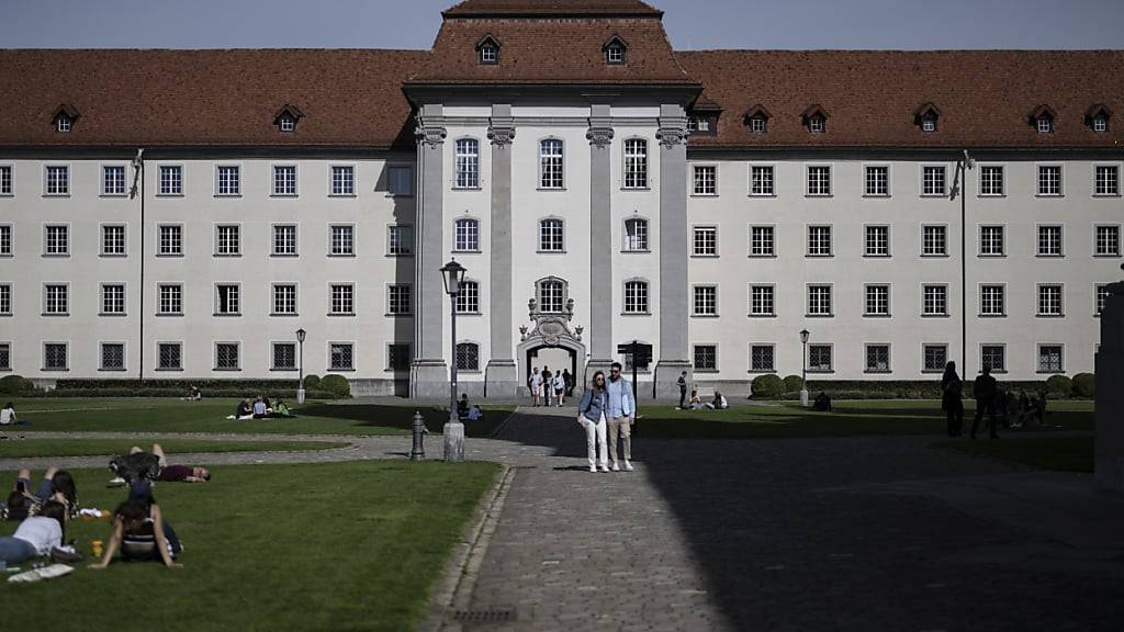 Die St. Galler Regierung wehrt sich gegen eine Rückzahlungspflicht von Beiträgen an die Pflegeausbildung. (Achivbild)