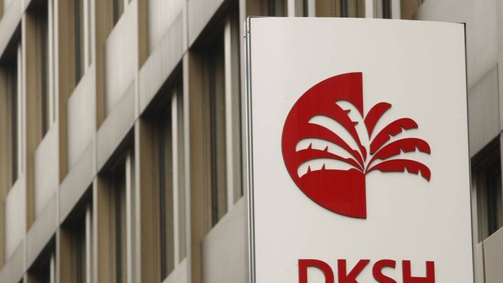 Der Welthandelskonzern DKSH hat im vergangenen Jahr weniger Umsatz erzielt und weist einen zum Vorjahr tieferen Gewinn aus. Dennoch soll den Aktionären mehr an Dividende ausgeschüttet werden.(Archivbild)