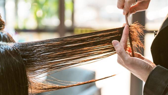 Illegal in Coiffeur-Geschäft gearbeitet