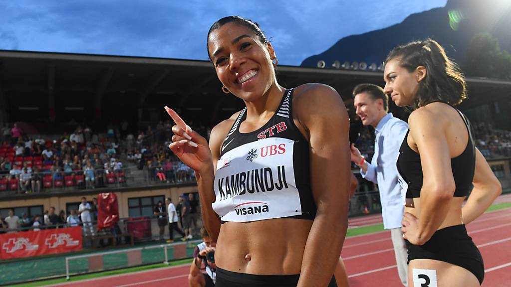 Strahlt in die Kamera: Schweizer Meisterin Mujinga Kambundji