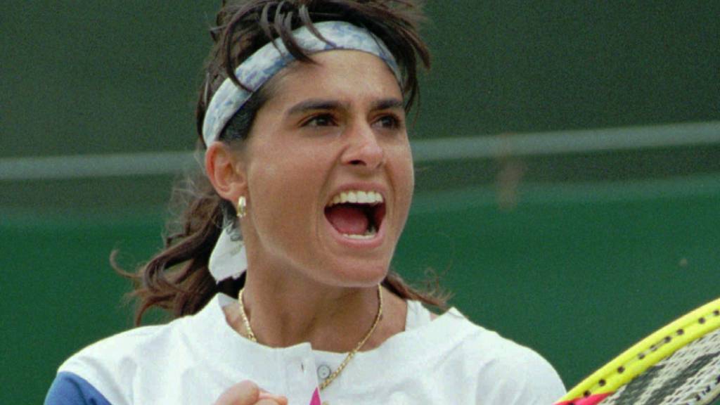 Die Argentinierin Gabriela Sabatini jubelt 1995 in Wimbledon über ihren Sieg in den Achtelfinals gegen die Amerikanerin Lisa Raymond
