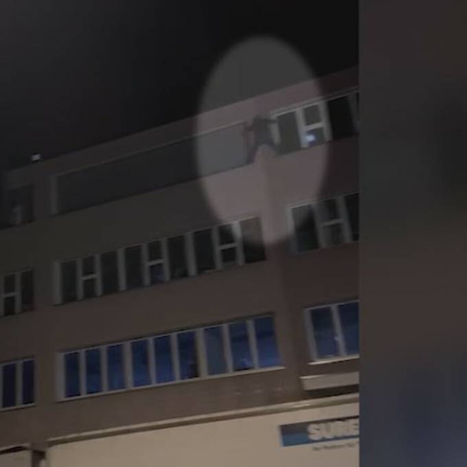 Einbruch oder Ausbruch? Mann klettert in Olten an einer Fassade entlang
