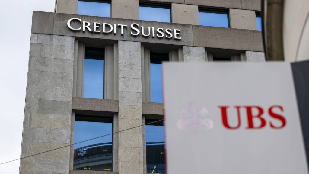 Bei der Übernahme der Credit Suisse duch die UBS im März 2023 spielten sogenannte AT1-Anleihen eine wichtige Rolle. Damals hatte die Finma solche Papiere im Wert von über 16 Milliarden Franken per sofort für wertlos erklärt. (Archivbild)