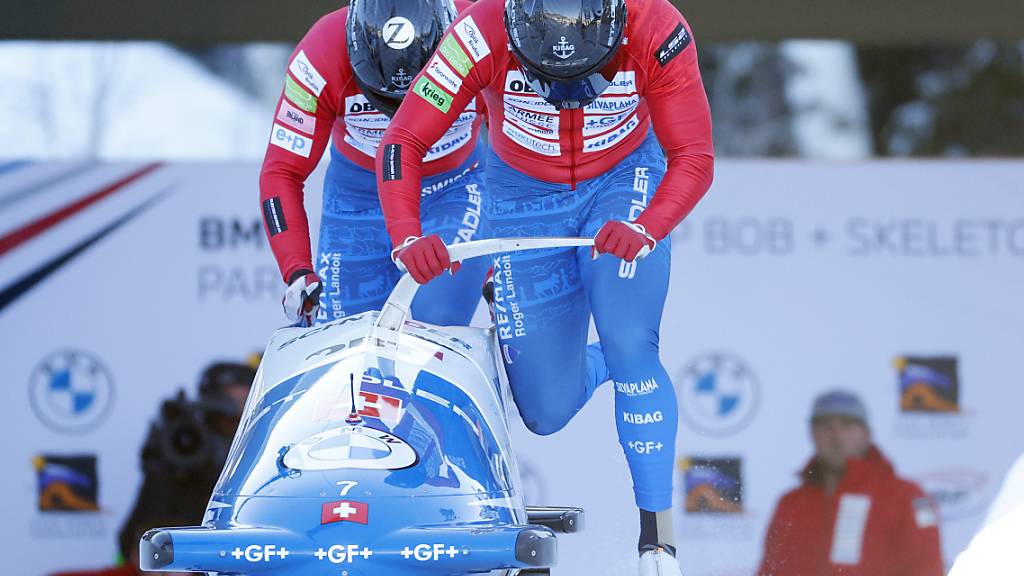 In diesem Jahr in vier von fünf bestrittenen Weltcuprennen auf dem Podest: Michael Vogt und Anschieber Sandro Michel im Zweier