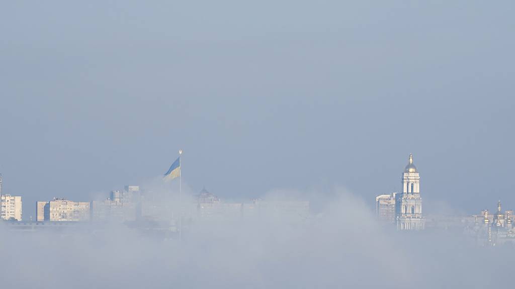 dpatopbilder - Bulgarien will die Ukraine mit Flugabwehrraketen und Munition unterstützen. Foto: Evgeniy Maloletka/AP/dpa