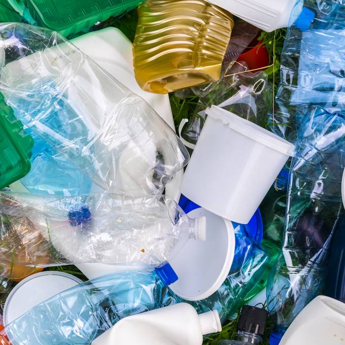 Warum ist Plastiksammeln und Recyceln immer noch so mühsam?