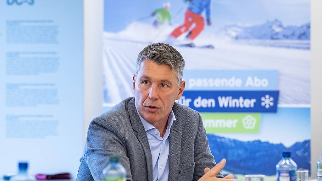 Adrian Bühlmann, Geschäftsführer der Zentralschweizer Transportunternehmungen, äussert sich zum Schneepass Zentralschweiz.