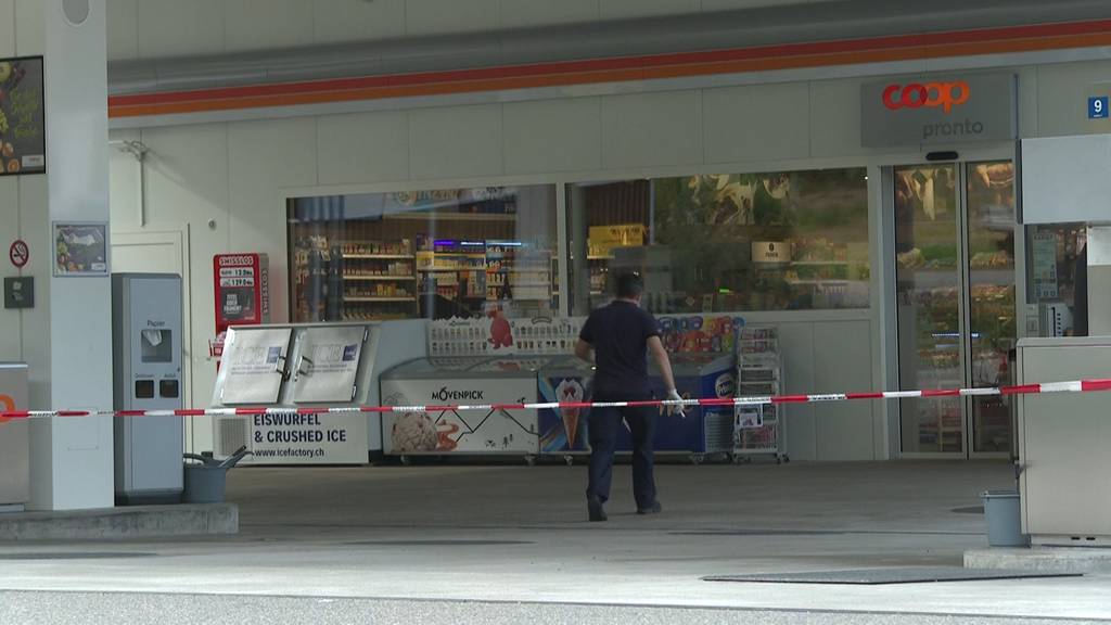 Polizei nimmt 43-Jährigen nach Raubüberfall in Hendschiken fest