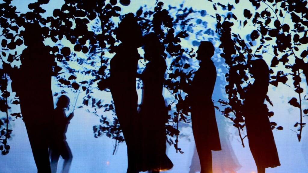 Viel visueller Theaterzauber bei der Inszenierung von Engelbert Humperdincks «Hänsel und Gretel» am Operhaus Zürich.