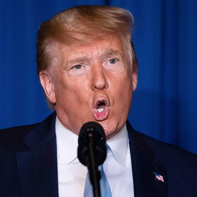 Auslöser für Razzia weiter geheim – und Trump tobt wegen Pässen