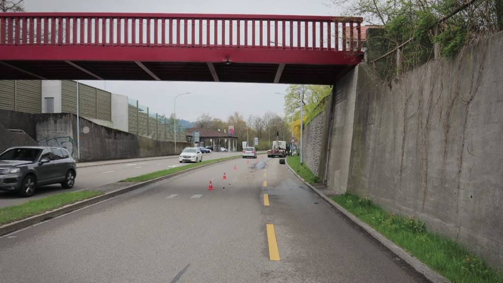 Immer wieder prallen Lastwagen in die Brücke in St.Gallen-Winkeln.