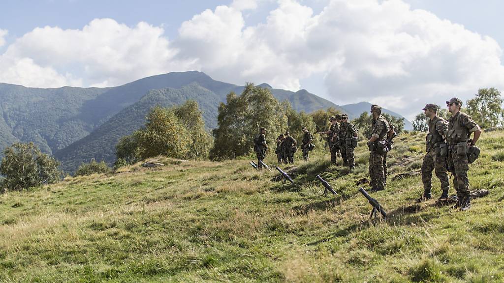 Ein Rekrut der Schweizer Armee ist bei einem Patrouillenlauf im Kanton St. Gallen zusammengebrochen und später gestorben. (Symbolbild)