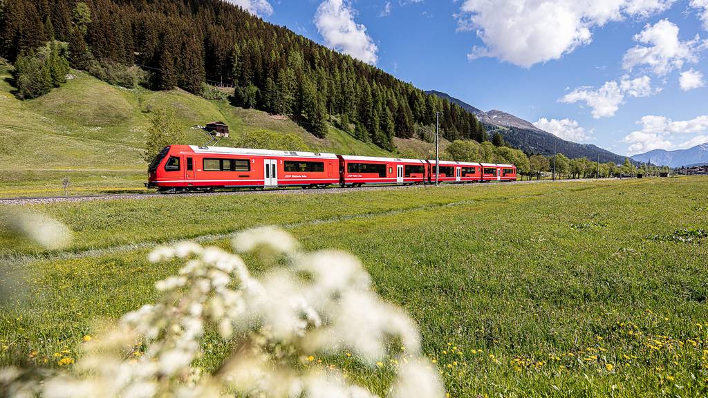 Bereits hat die Rhätische Bahn (RhB) 36 Capricorn-Triebzüge bei Stadler bestellt. Nun sollen 20 weitere folgen.