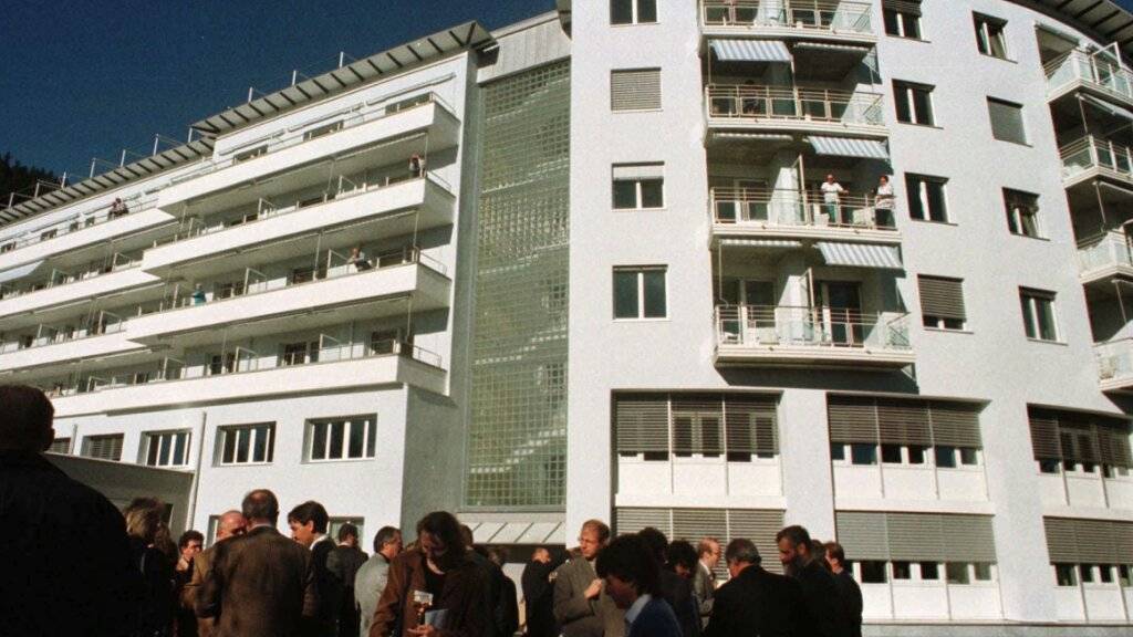 Die Luzerner Höhenklinik im Walliser Kurort Montana 1997  nach der Sanierung und Erweiterung. (Archivaufnahme)