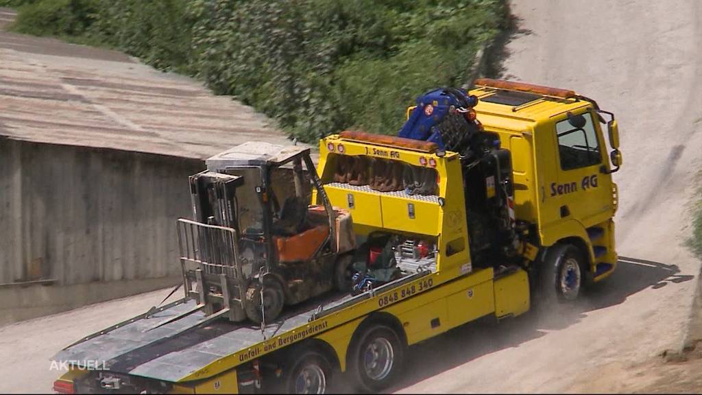 Tödlicher Arbeitsunfall: In einer Kiesgrube in Gebenstorf stirbt eine Person