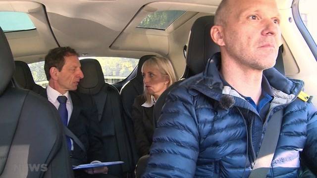 Geistige Unterstützung im Taxi