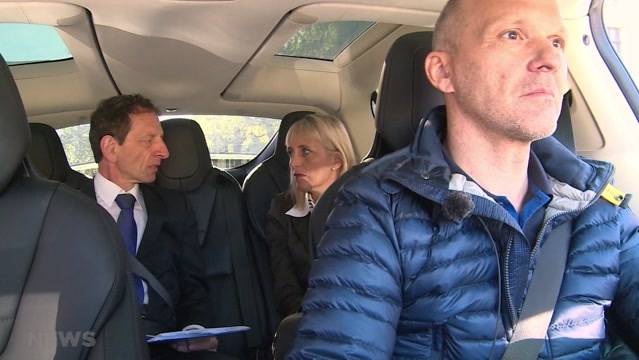 Geistige Unterstützung im Taxi