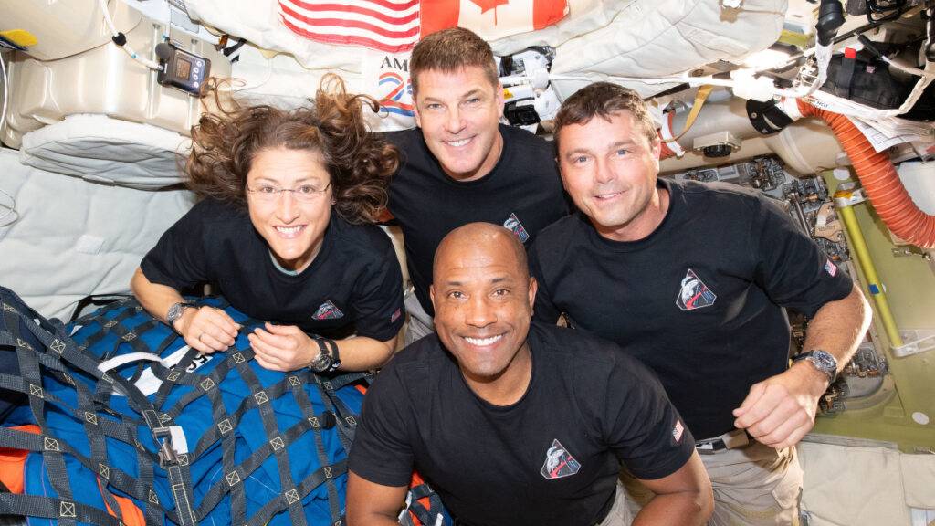 Nach dem Flug um den Mond herum verstaut die «Artemis 2»-Crew langsam das für Tests nötige Equipment. Einen weiteren Rekord werden sie bei ihrer Landung aber wohl doch nicht knacken. (Archivbild)