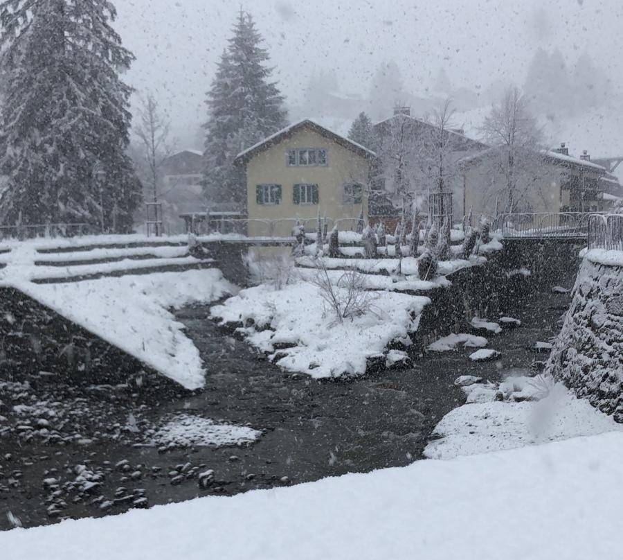 Nasser Schnee sorgt auch in Davos für grosse Lawinengefahr. (Bild: pd)