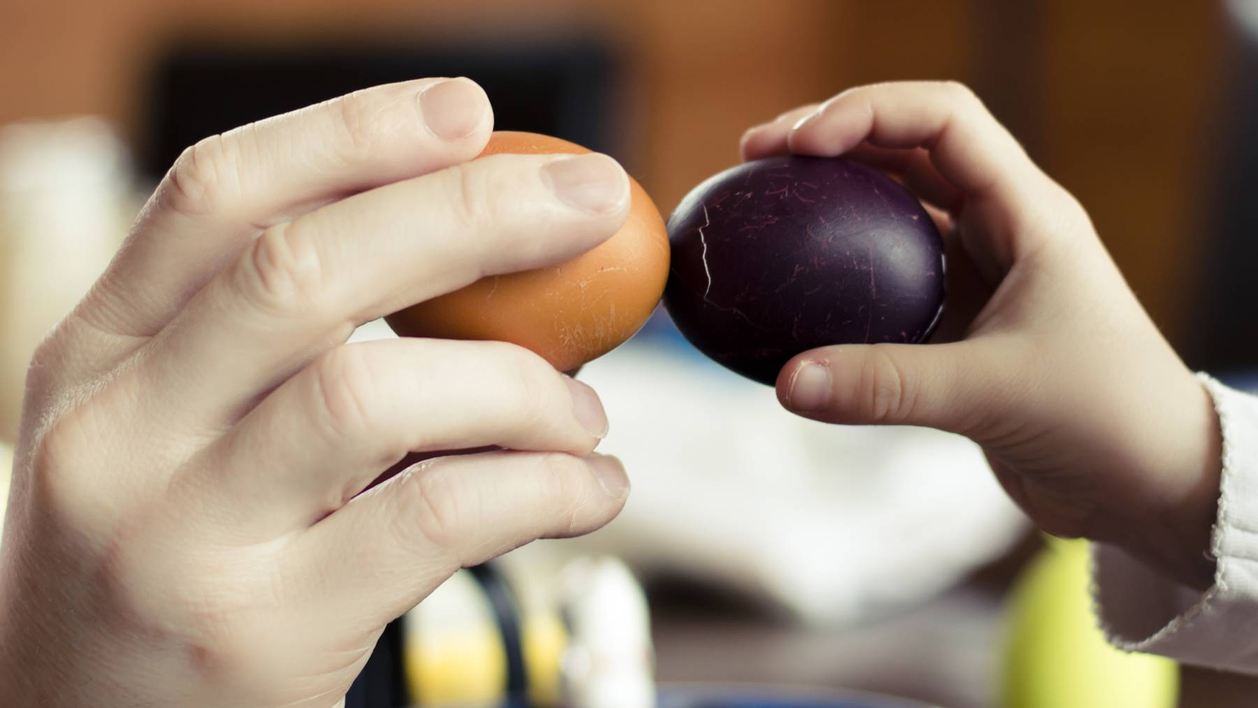 An Ostern werden traditionell Eier getütscht.