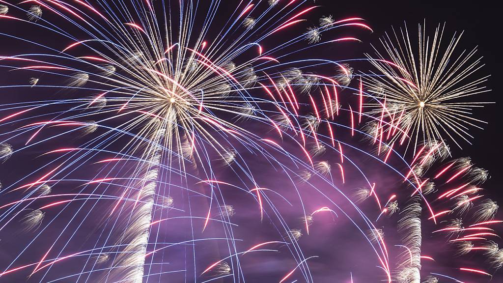 Die Churer 1. August-Feier findet wegen unsicherer Wetterprognosen in der Stadthalle statt. (Symbolbild)