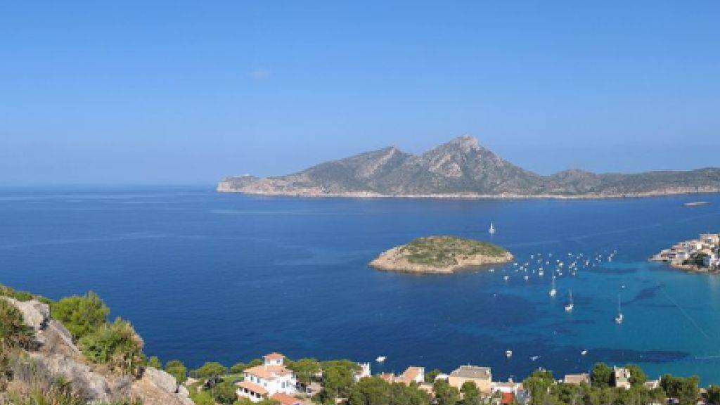 Im äussersten Westen der Insel Mallorca ist ein Schweizer bei einem Tauchgang gestorben.