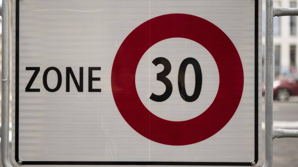 Die Mehrheit des St. Galler Kantonsrats will die Hürden für neue Tempo-30-Zonen stark erhöhen. (Archivbild)