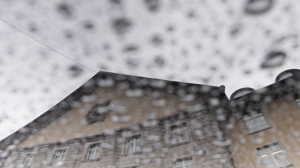 «Travis the Creator» gaukelte Frauen vor, er könne ihre Karriere im Fashion-, Model- und Musikbusiness fördern. Das Bezirksgericht Zürich sprach den Influencer vom Vorwurf der Vergewaltigung frei. (Archivbild)