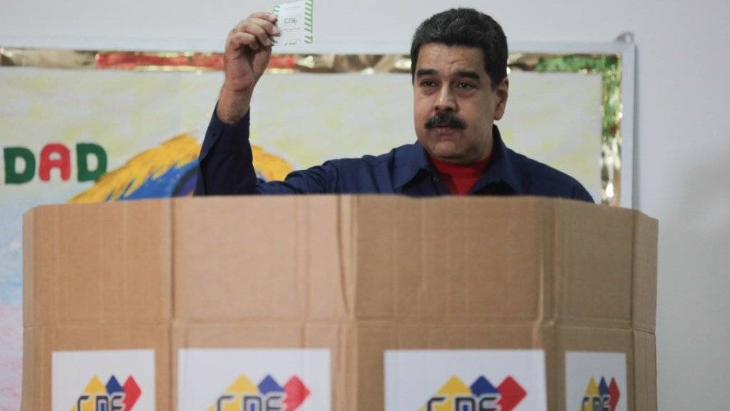 Seine Stimme zählt: Venezuelas Präsident Nicolás Maduro will die wichtigsten Oppositionsparteien bei den nächsten Wahlen ausschliessen.