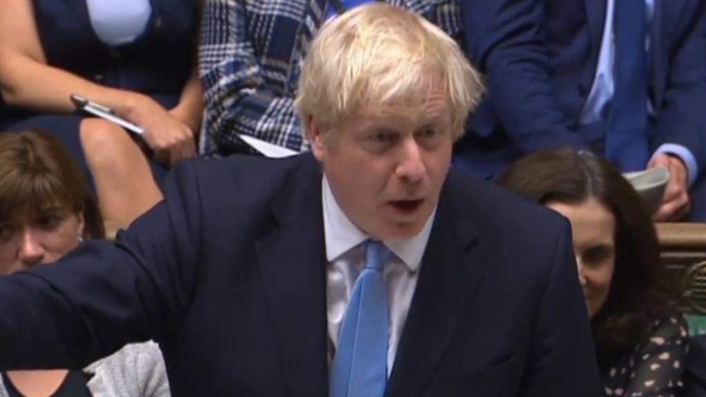 Der britische Premierminister Boris Johnson ist in der Nacht auf Dienstag erneut im Unterhaus in London mit seinem Antrag auf Neuwahlen gescheitert.