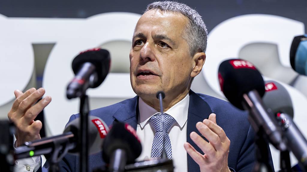 Ignazio Cassis spricht vor den Medien in Genf.