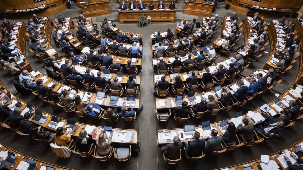 Nationalrat lehnt einen neuen Verfassungsartikel zur Neutralität ab