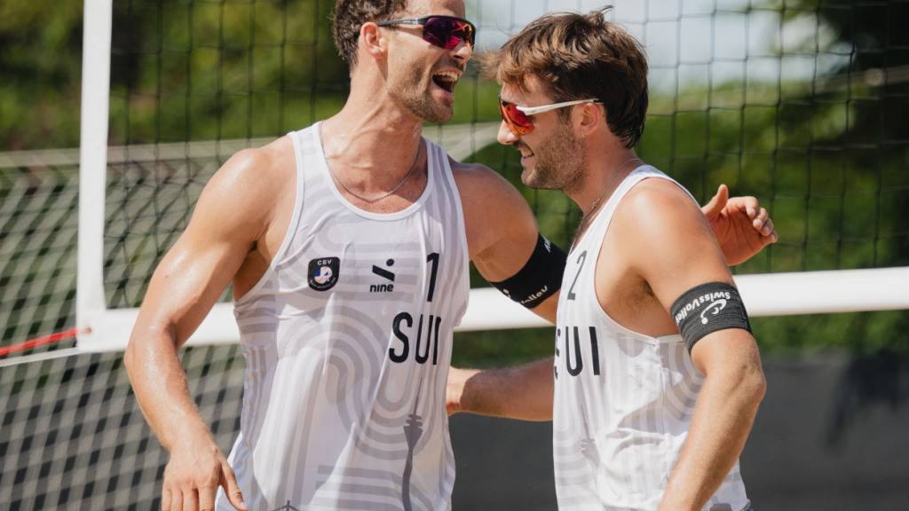 Marco Krattiger (links) und Leo Dillier spielen auch in der kommenden Saison zusammen