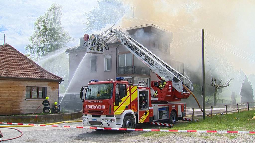 Mehrfamilienhaus in Salmsach komplett niedergebrannt