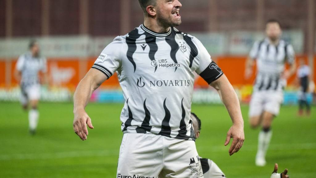 Triplette innert zehn Minuten: FCB-Captain Xherdan Shaqiri lässt auch in Lugano die Muskeln spielen