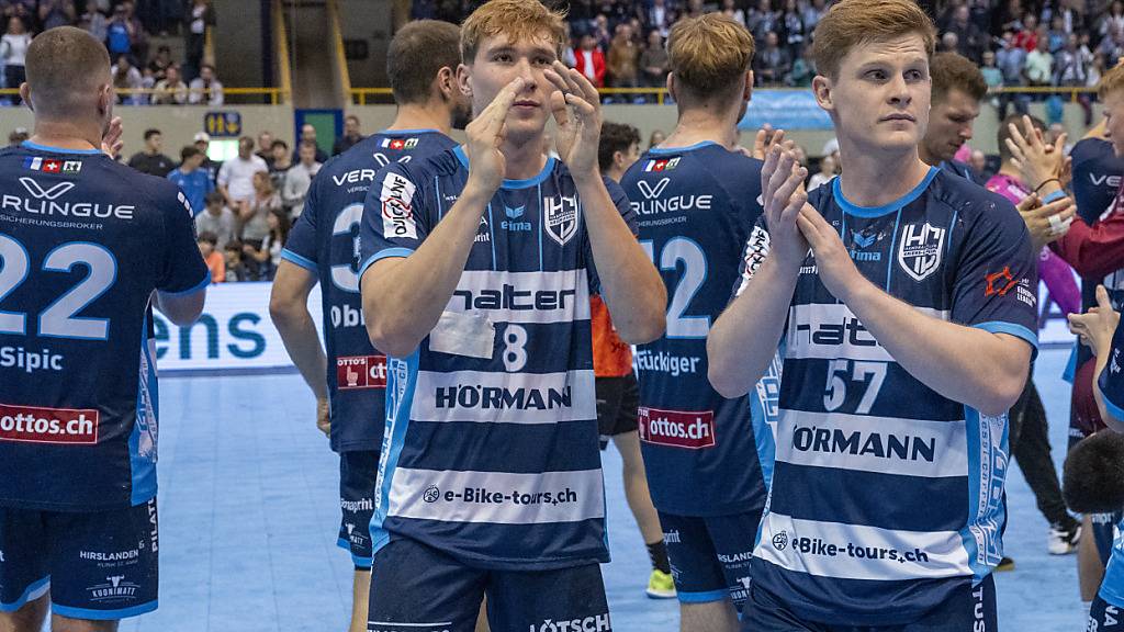 Luca Sigrist (Nummer 8) führt Kriens-Luzern mit 10 Toren zum knappen Sieg gegen Gudme