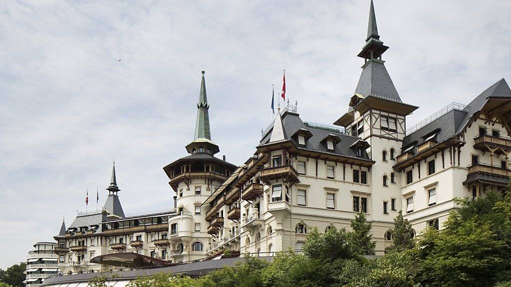 Zollfahnder führten im April 2013 auch eine Hausdurchsuchung in Schwarzenbachs Hotel The Dolder Grand in Zürich durch. (Archivbild)