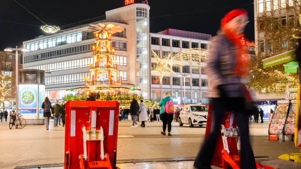Die Stadt Wil mietet für mehr Sicherheit an der Fasnacht Strassensperren des Typs Armis One, wie sie im vergangenen Dezember am Weihnachtsmarkt in Hannover D zum Einsatz kamen. (Archivbild)