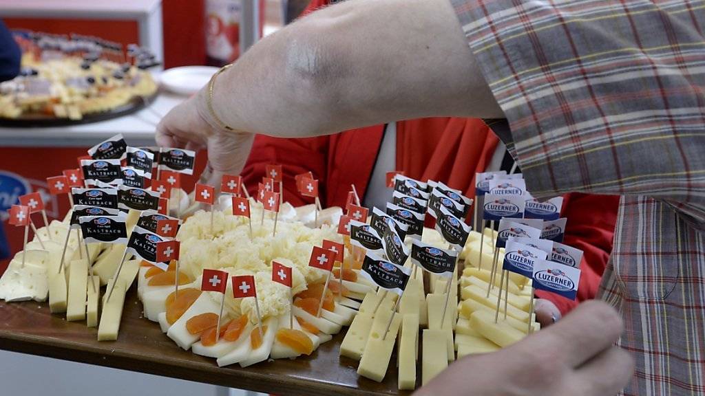 Käse erfreut sich in der Schweiz weiterhin grosser Beliebtheit. Der Konsum nahm auch im vergangenen Jahr zu.