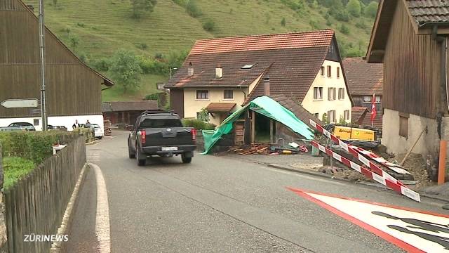 Schockierte Einwohner nach Flugzeugabsturz