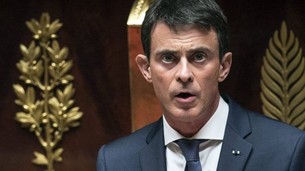Laut Premierminister Manuel Valls will die Regierung den Ausnahmezustand in der Verfassung verankern. (Archivbild)