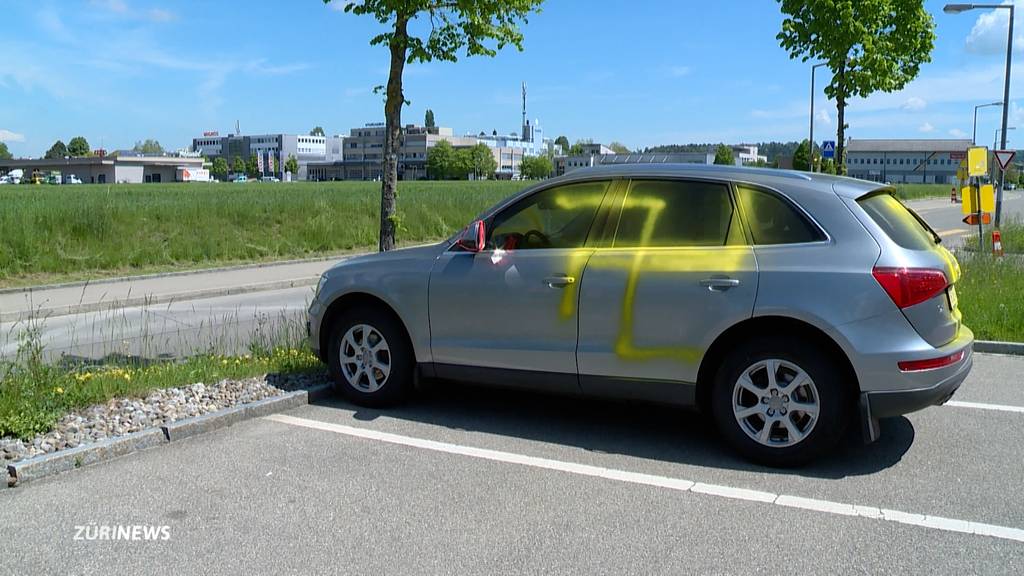 Pro-russische Schmiererei auf ukrainischem Auto in Winterthur