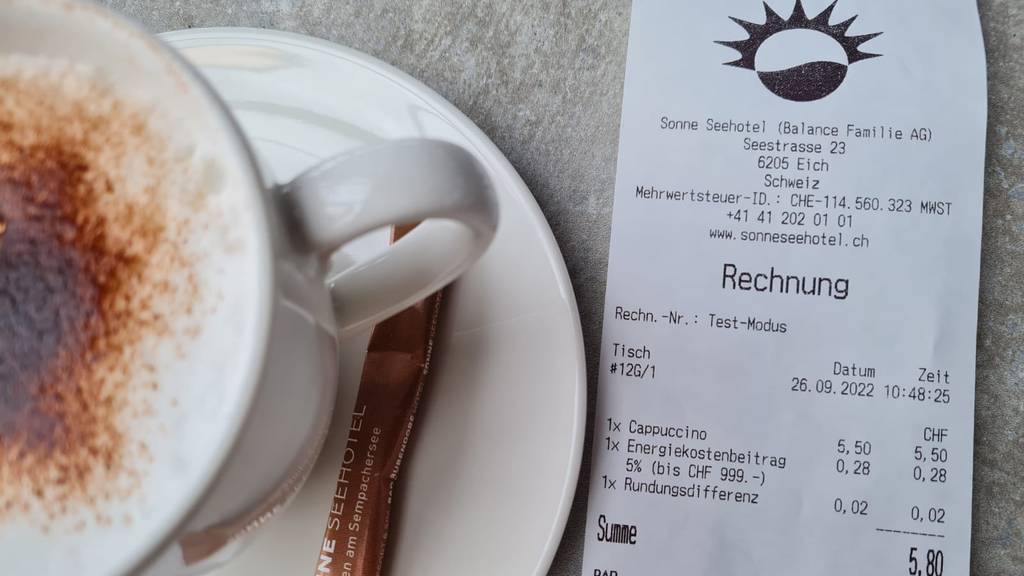 Kaffee und Bier kosten mehr: Erstes Zentralschweizer Restaurant erhöht Preise
