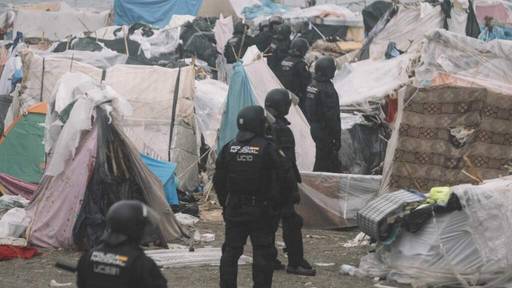 Spanische Polizei räumt Migrantenlager in Ceuta