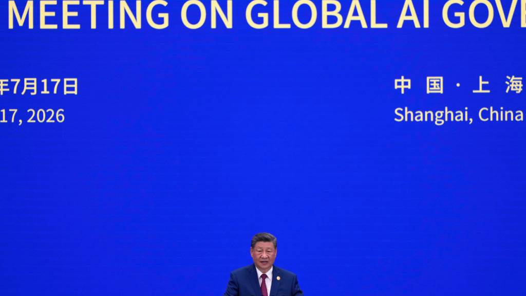 Der chinesische Staatschef Xi Jinping forderte an der World AI Conference in Shanghai einen offeneren Zugang zu KI. (Archivbild)