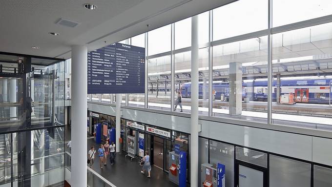 Übergriff im Zug nach Aarau – Polizei sucht Zeugen