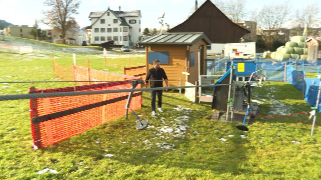 Nur der Schnee fehlt: Kleine Skilifte warten auf Saisonstart