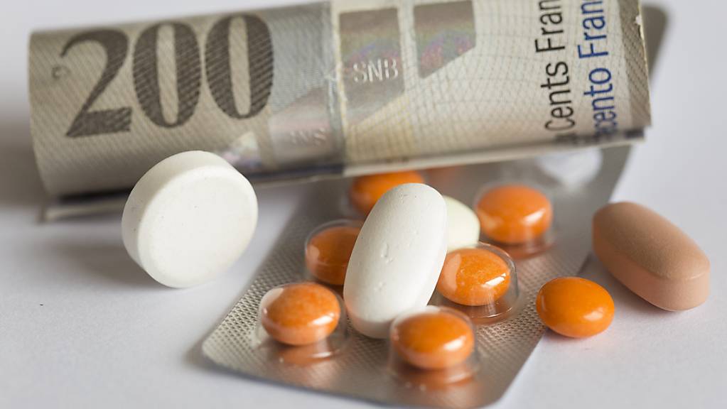 Günstigere Medikamente: Der Bund hat seine dreijährliche Preissenkungsrunde abgeschlossen. Insgesamt 450 Millionen Franken konnten eingespart werden. (Themenbild)