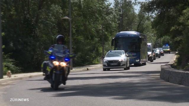 Nati in Frankreich gelandet