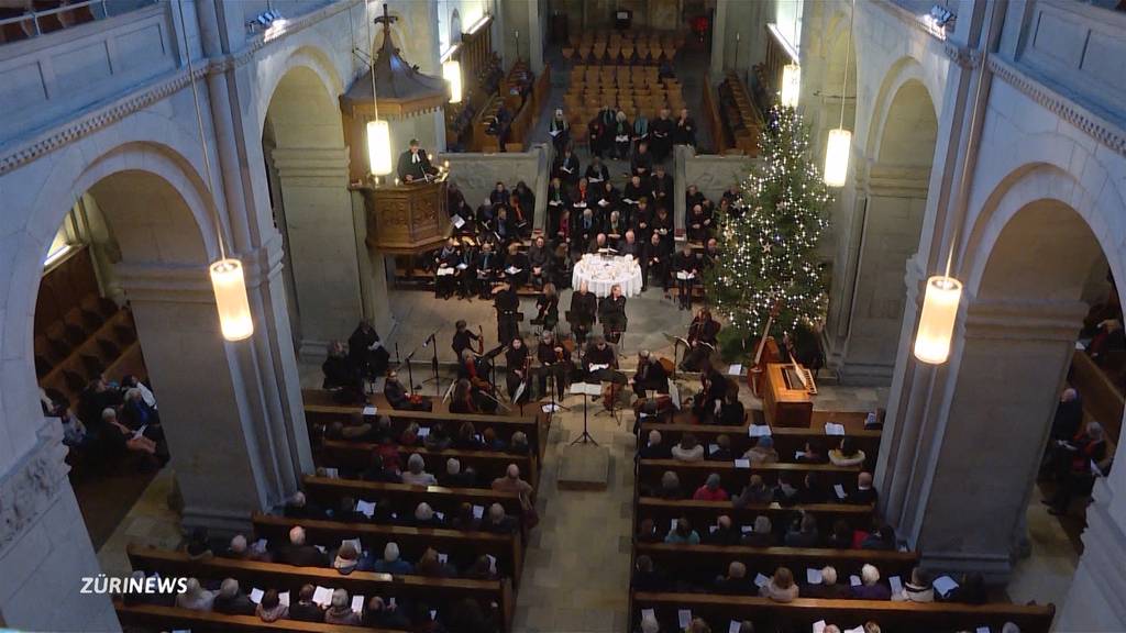 Grosser Andrang am Weihnachtsgottesdienst im Grossmünster